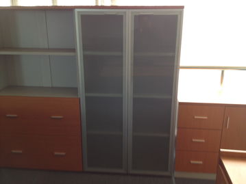 辦公家具換季清倉，半價(jià)拋售通知